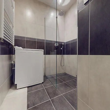 Senza * Μπρατισλάβα